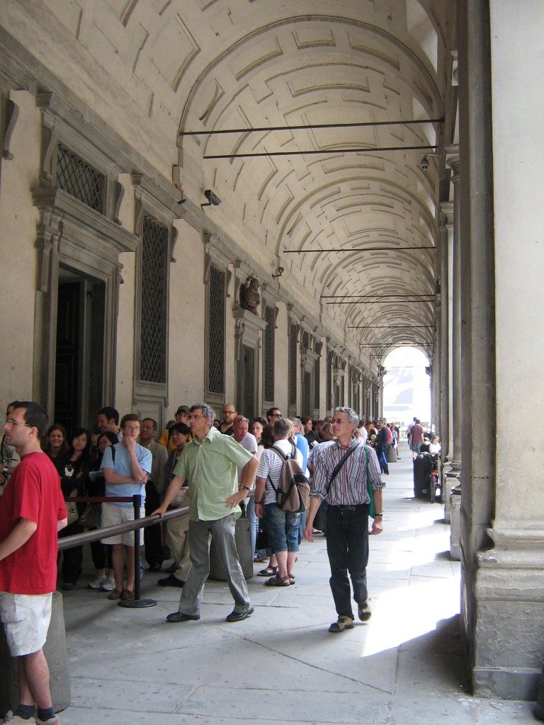 La fila de la galería Uffizi